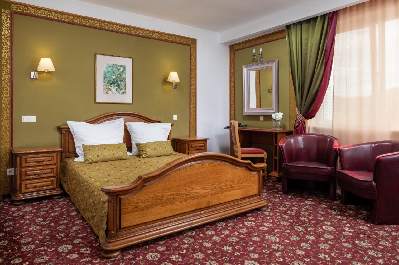 Grand Hotel Μπρασόβ Εξωτερικό φωτογραφία